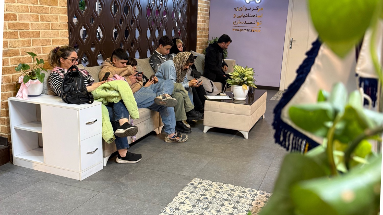 برگزاری جلسات مشاوره فردی حضوری و آنلاین ویژه کودکان ، نوجوانان و بزرگسالان در مرکز نوآوری ، استعدادیابی و توانمندسازی پرگار